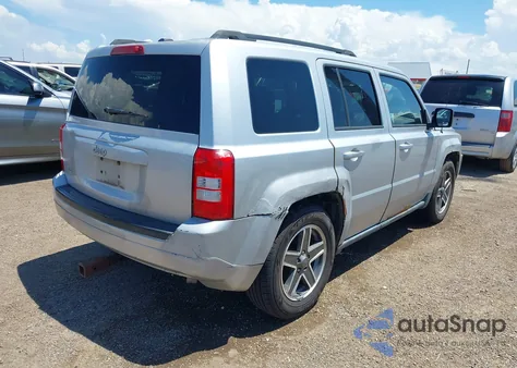 2010 Jeep Patriot Sport из США, поврежденный, VIN 1J4NF2GB8AD512388